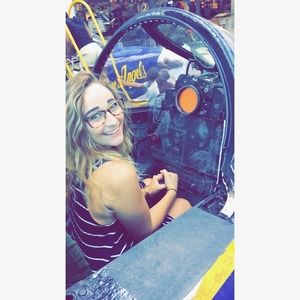 Meet your Posher, Kacey